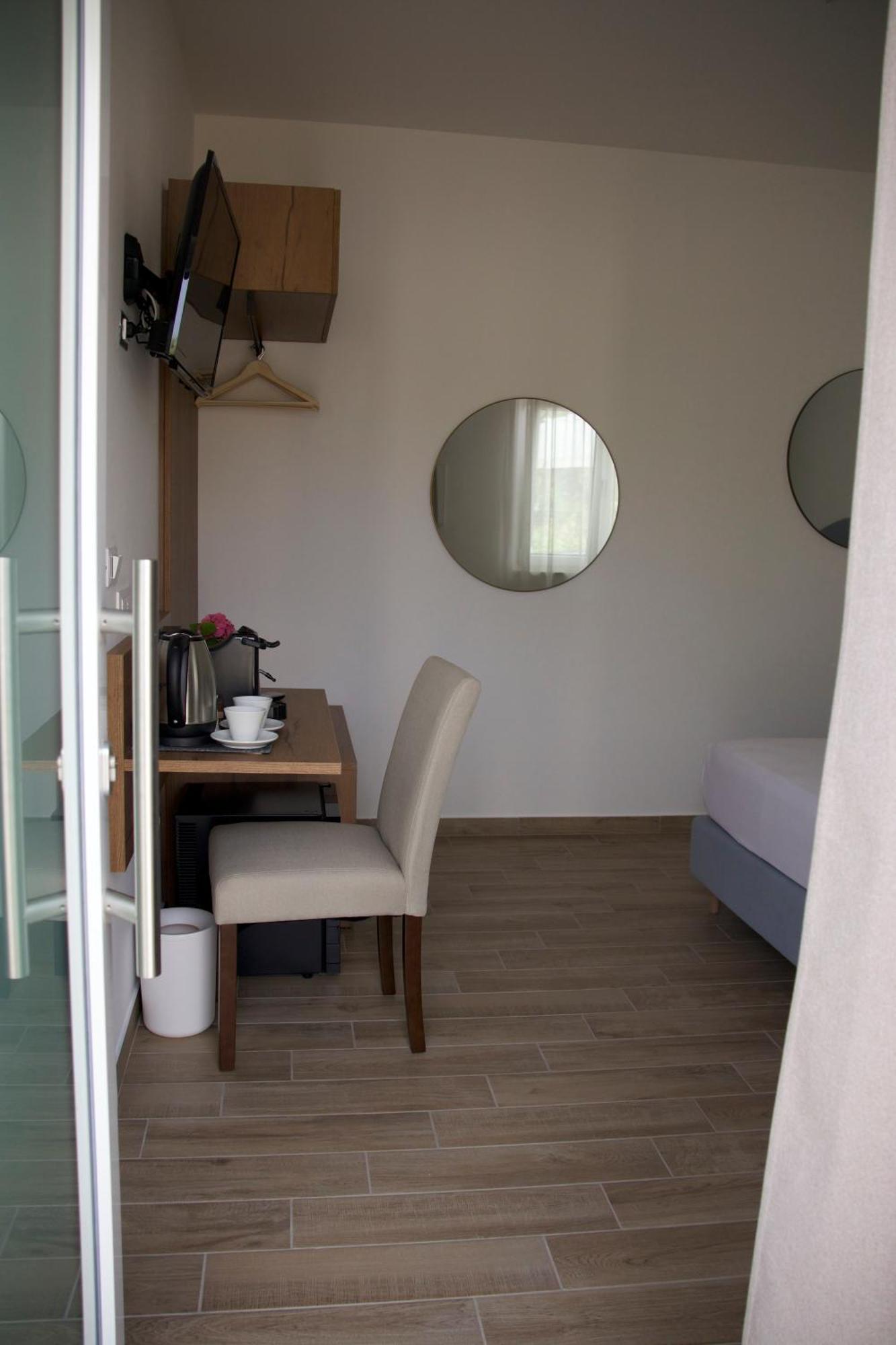 Galaxy Rooms Tropea Drapia Esterno foto